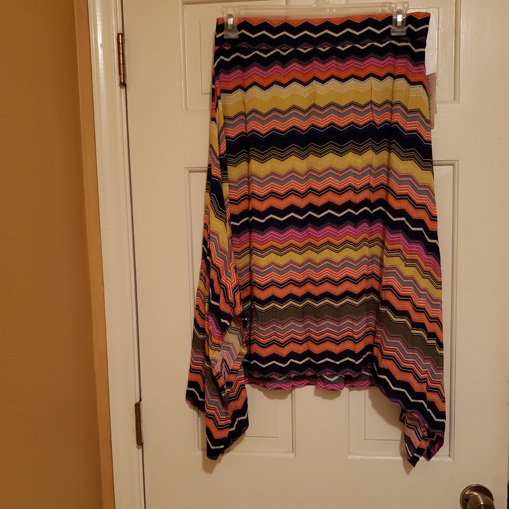 Studio by JPR Petite multicolor high low skirt size L